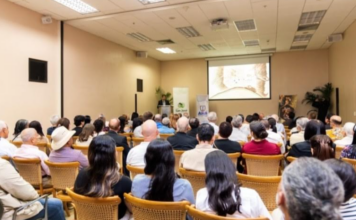 Edwin Espinal revela documentos inéditos de evolución urbana de Santiago